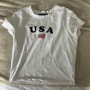 Forever 21 USA cropped t-shirt